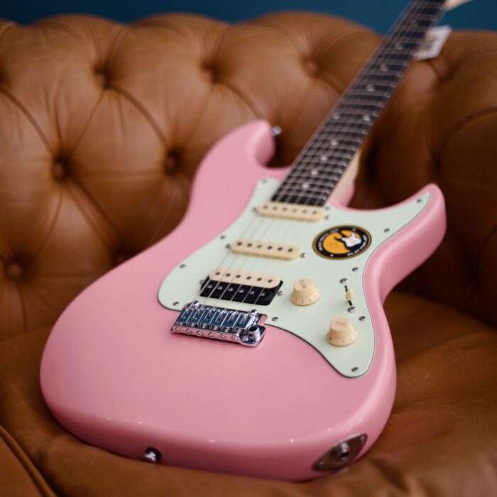 Guitarra SIRE LARRY CARLTON S3 PINK