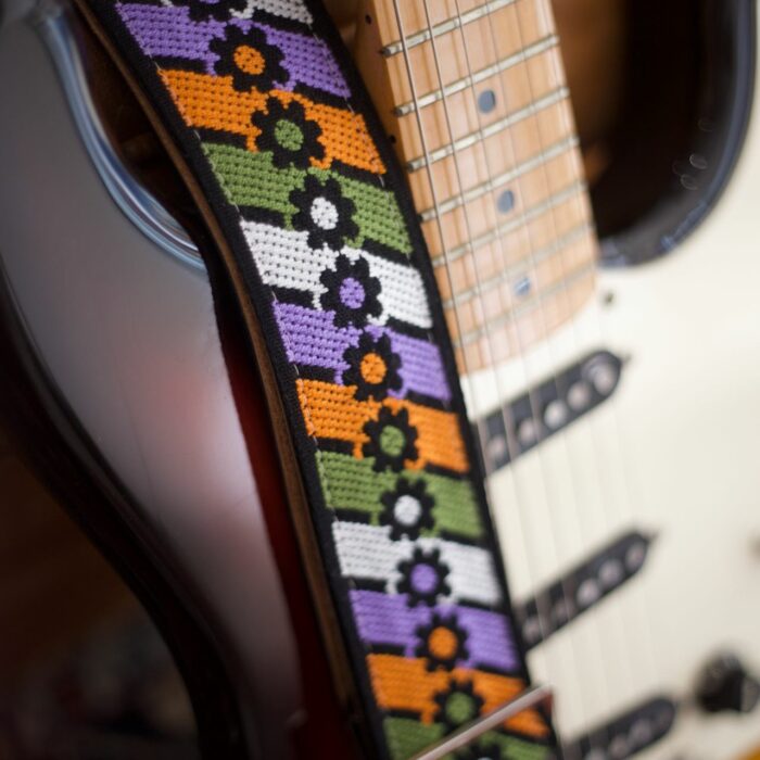 Correa Tom's Vintage Straps Green 'Anemone'