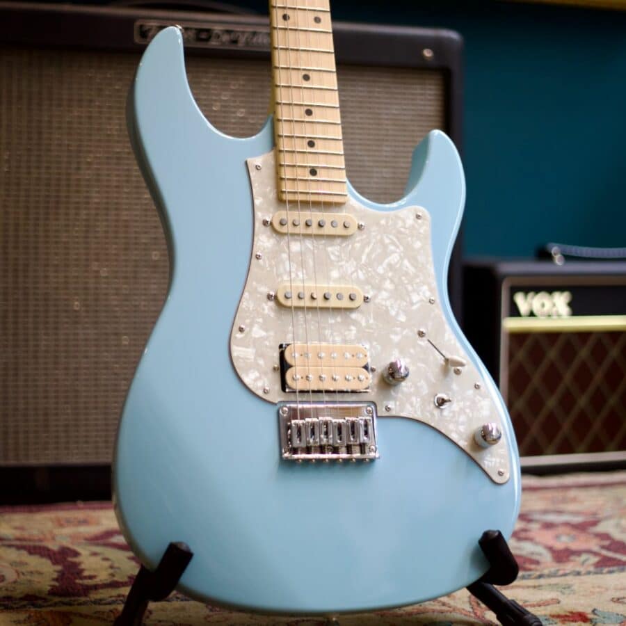 FGN BOS-M MBU - Guitarra Eléctrica Mint Blue Made in Japan - Imagen 2