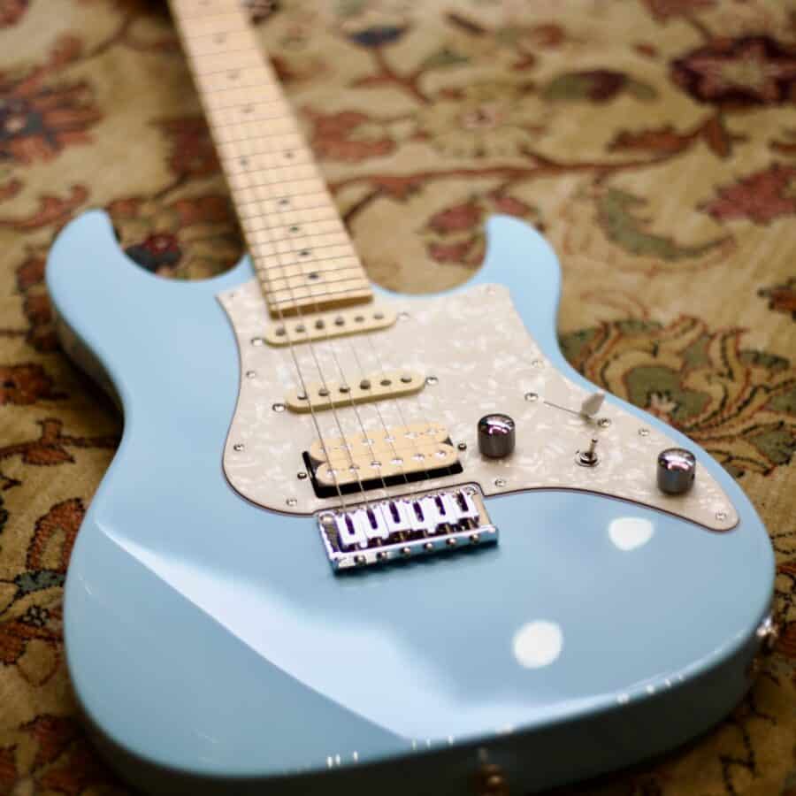 FGN BOS-M MBU - Guitarra Eléctrica Mint Blue Made in Japan - Imagen 6